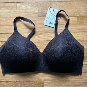Knix Lace WingWoman's Contour Bra Black Wireless Soft Lace Size 7 NWT XL Goth